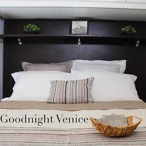 https://goodnight-venice-apartment.hotelslidodijesolo.com