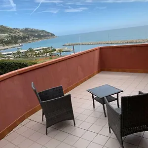 Baia Dei Gabbiani Gasthof San Lorenzo al Mare